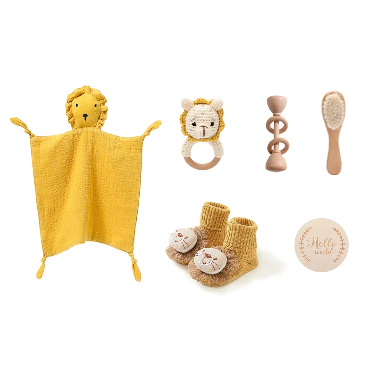 Babycadeauset in neutrale kleuren met houten accessoires en textiel geel leeuw